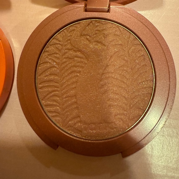 Two Tarte Amazonian Clay Blush - Picture 8 of 8